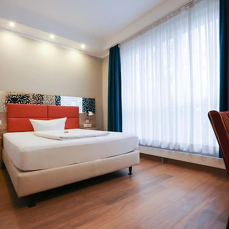 Hotel Blaubeurer Tor Ульм Екстер'єр фото