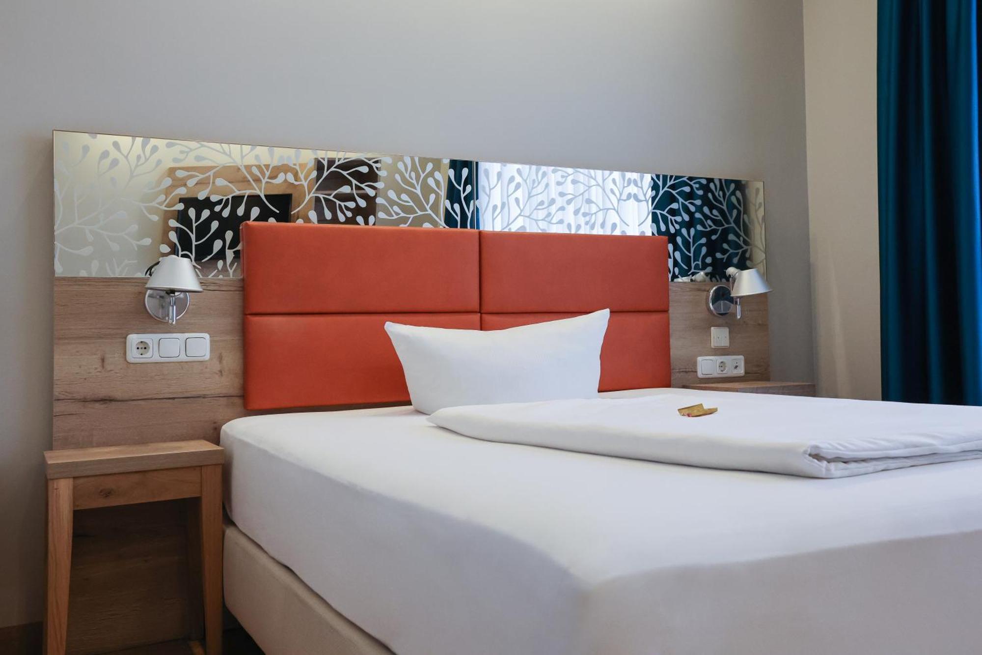 Hotel Blaubeurer Tor Ульм Екстер'єр фото