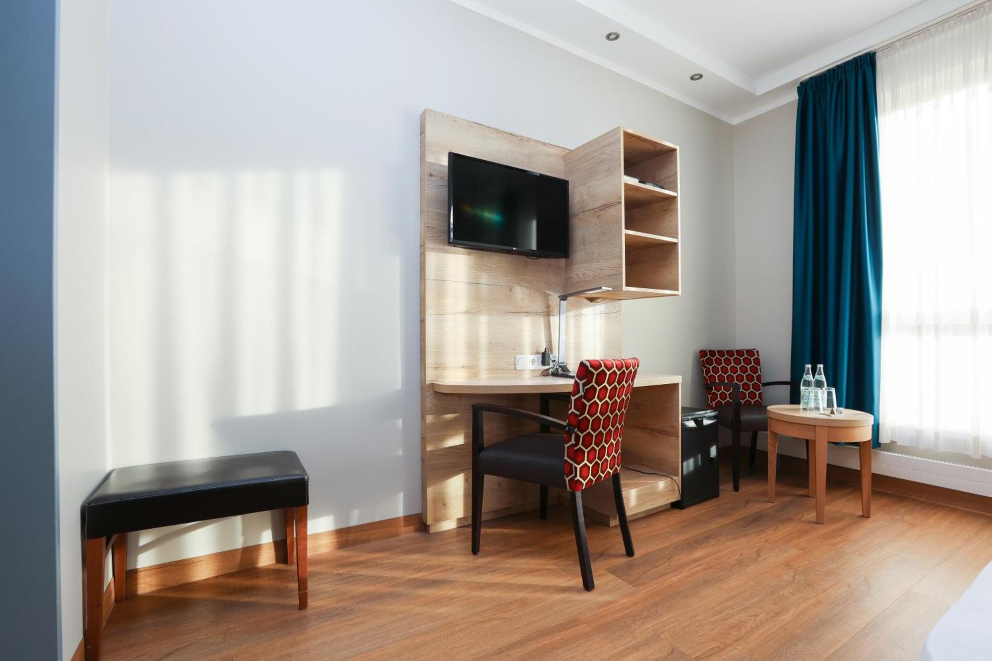 Hotel Blaubeurer Tor Ульм Екстер'єр фото